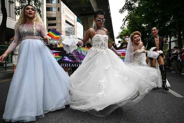 La ley de matrimonio igualitario supera una primera votación en el Senado tailandés - Mundo - ABC Color