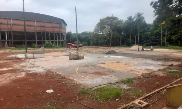 Empresa se burla de franqueños con obra en inmediaciones de polideportivo