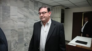 Confirman fecha para nuevo juicio a exdiputado Rivas por sus “caseros de oro”. 