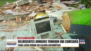 Redujeron a policías y con una patrullera destruyeron un cajero en Yatytay - Noticias Paraguay
