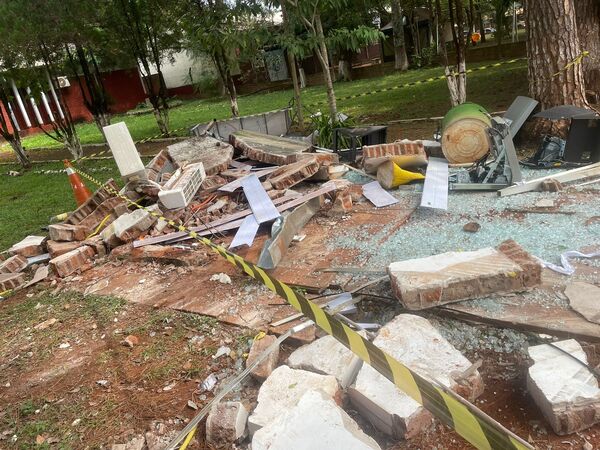 Emprenden tareas investigativas tras millonario robo de cajero y toma de comisaría en Itapúa
