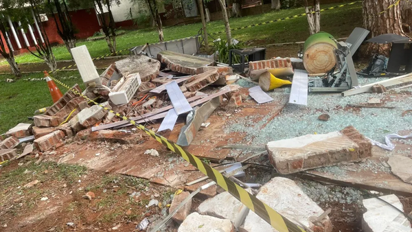 Asaltantes se llevaron casi G. 340 millones en robo tipo comando en Yatytay - Noticiero Paraguay