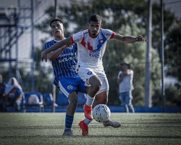 Cerro Porteño sigue liderando las Juveniles - Fútbol - ABC Color