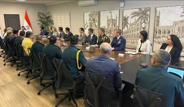 Santiago Peña se reunió con representantes de la Cámara de Representantes de Estados Unidos - Nacionales - ABC Color