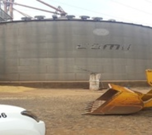 Trabajador muere aplastado por toneladas de granos en Yguazú - Paraguay.com