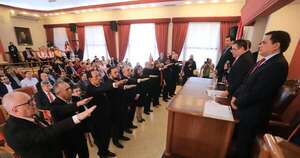La Nación / Juraron nuevos miembros del TEP y Tribunal de Conducta de la ANR
