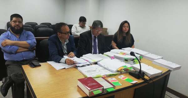 La Nación / Se inició juicio oral contra extitular de Petropar, Patricia Samudio