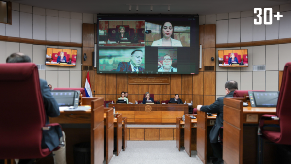Comisión del Senado emitió dos dictámenes en el caso desafuero de Abdo a ser analizados mañana - trece