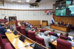 Desafuero de Abdo: Comisión del Senado emitió dos dictámenes a ser estudiados mañana - Unicanal
