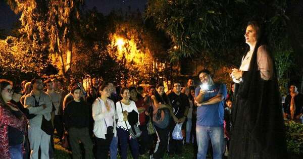 La Nación / Paseo al pasado: vuelve el Tour Histórico por la Recoleta