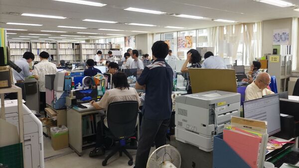 Ordenan la evacuación de unas 500.000 personas en Okinawa tras tsunami sin daños en Japón