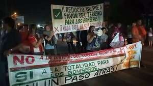 Reducteños dicen no a la división del cuartel de bomberos - Nacionales - ABC Color