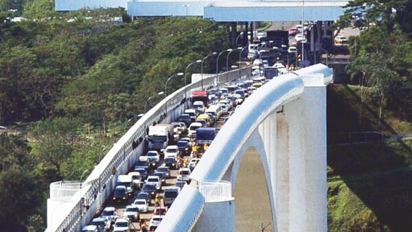Contrabando de cobre elude escáner usando furgonetas con doble fondo