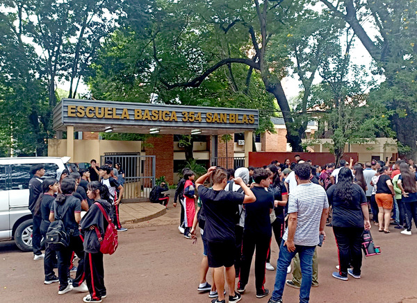 Escuela Guasu en paro de actividades por temor a derrumbe de un pabellón - La Clave