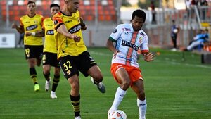 Cobresal y Barcelona igualan en el inicio