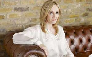 JK Rowling desafía a la nueva ley que castiga incitar el odio por identidad transgénero - Gente - ABC Color