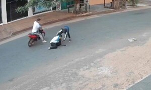 Atrapan a asaltantes que arrastraron a mujer en un asalto en Caaguazú - La Tribuna