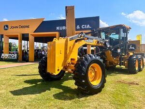 KUROSU & CIA. y JOHN DEERE lanzaron maquinarias agrícolas, de construcción y forestales en Innovar