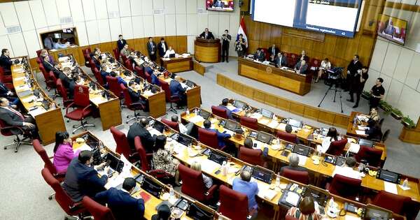 La Nación / Senado dejó sin quórum estudio de desafuero de Mario Abdo Benítez