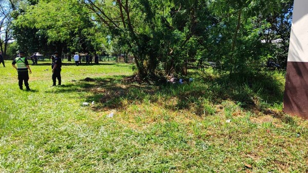 Hallan feto en el predio de un colegio en Presidente Franco