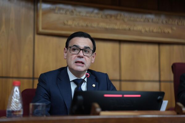 Paraguay anuncia cierre de embajadas en cinco países - MarketData