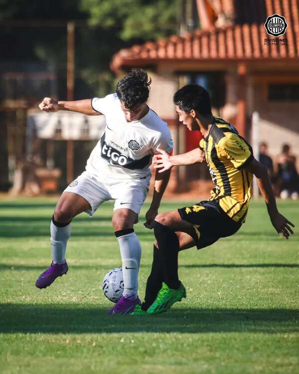 Cima de la Sub 16 sigue siendo franjeada - Fútbol - ABC Color
