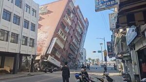 Mega terremoto azotó al país asiático - SNT