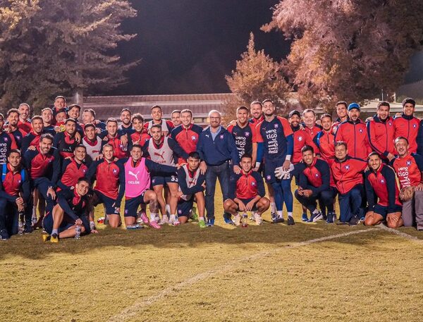 Todo un pueblo espera el partido de Cerro ante Colo-Colo · Radio Monumental 1080 AM