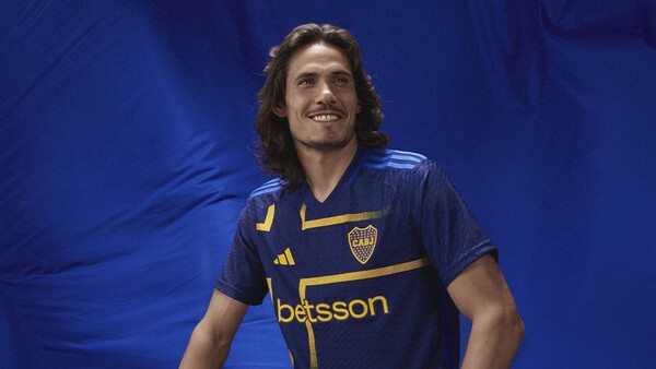 Boca Juniors presenta una nueva camiseta con aires "suecos"