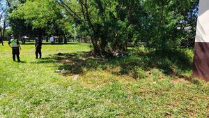 Hallan feto en el patio de un colegio en Presidente Franco