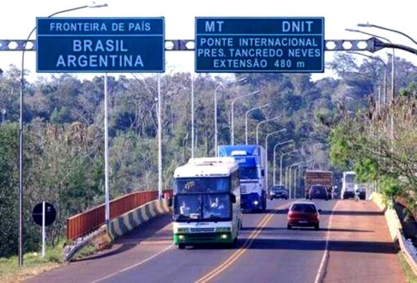 Presencia de CIA y Mossad en la Triple Frontera con aval argentino - La Tribuna
