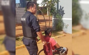 Prisión para hombre que robó con réplica de revólver a mujer