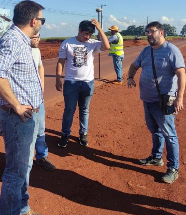 Inician trabajos topográficos para duplicación de avenida Monday