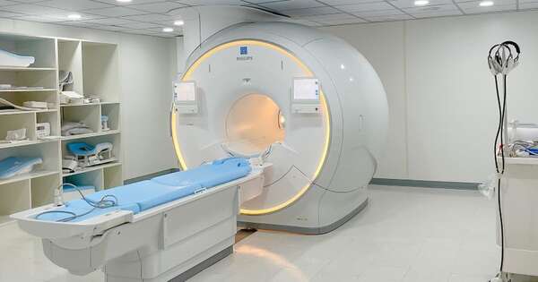 Diario HOY | Incorporan resonador y tomógrafo de última generación para el Hospital Nacional