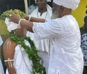 Indignación en Ghana por la boda de un líder religioso de 63 años con una niña