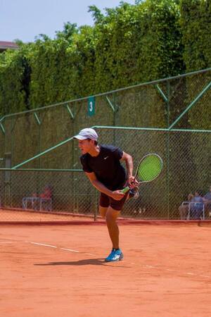 Drozdowski avanza a cuartos de final en Rakiura - La Tribuna