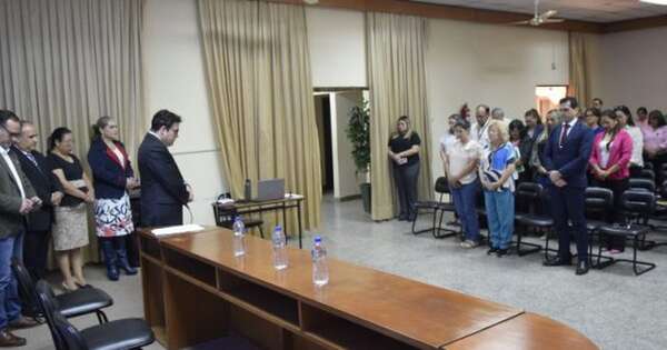 La Nación / Rinden homenaje al doctor Mime
