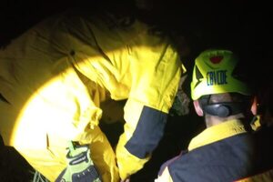 Motociclista muere al caer de su biciclo