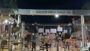 Universitarios toman la Facultad de Ciencias Sociales en protesta al proyecto Hambre Cero