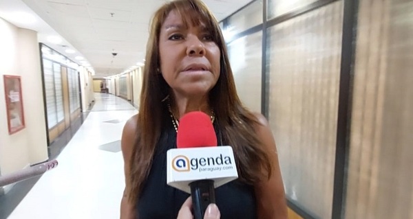 Senado dará entrada hoy a pedido de desafuero de Celeste Amarilla