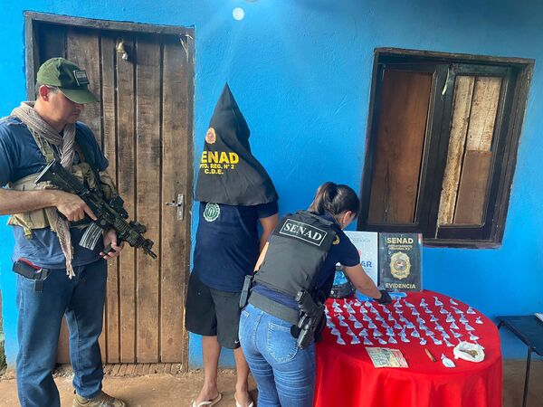 Durante allanamiento atrapan a supuesto distribuidor de drogas en Ciudad del Este - La Clave