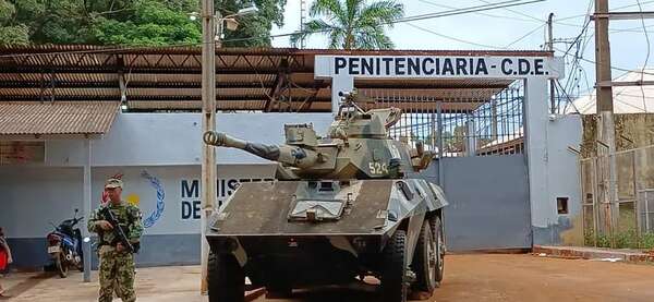 Sacan a cinco miembros del PCC del penal de CDE y serán expulsados del país - ABC en el Este - ABC Color