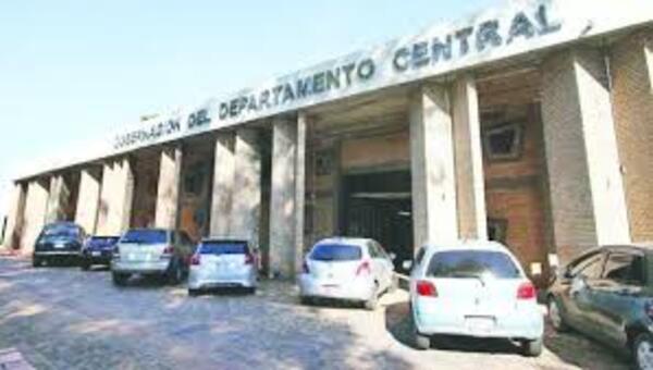 Acusados por millonario desvío en Gobernación de Central son convocados a audiencia disciplinaria