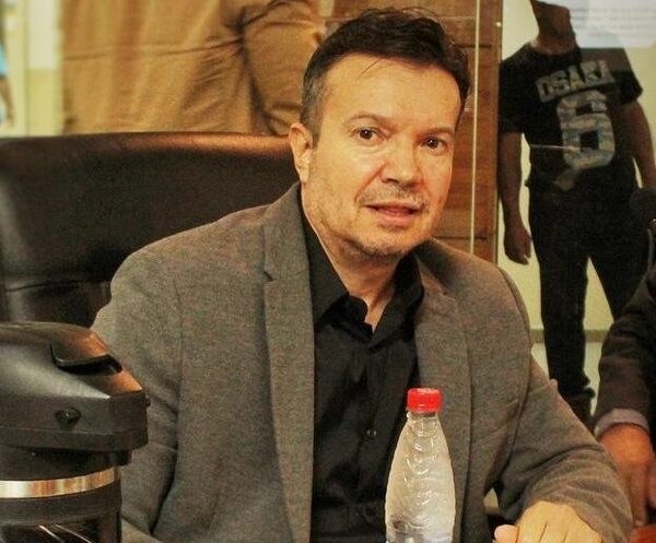 Fiscalía sigue sin responder sobre informe que revela supuesta red de lavado de empresas de Cartes · Radio Monumental 1080 AM