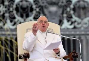 “Retórica belicosa vuelve a estar de moda”, alerta el papa Francisco - Mundo - ABC Color