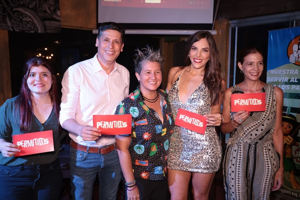 La pareja más picante del teatro nacional llega con 'PERMITIDOS' al teatro latino - Unicanal
