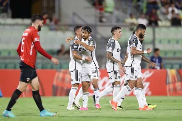 Atlético Mineiro golea al Caracas con Fuchs, Arana y un doblete de Paulinho - Fútbol Internacional - ABC Color