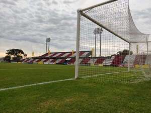 Intermedia: Comienza el largo trayecto buscando el “Honor” - Fútbol de Ascenso de Paraguay - ABC Color