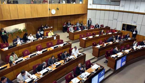 Senado sanciona proyecto de ley “Hambre Cero en las Escuelas” | DIARIO PRIMERA PLANA