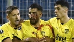 Escándalo: Maxi Oliveira fue agredido por fanático de Rosario Central